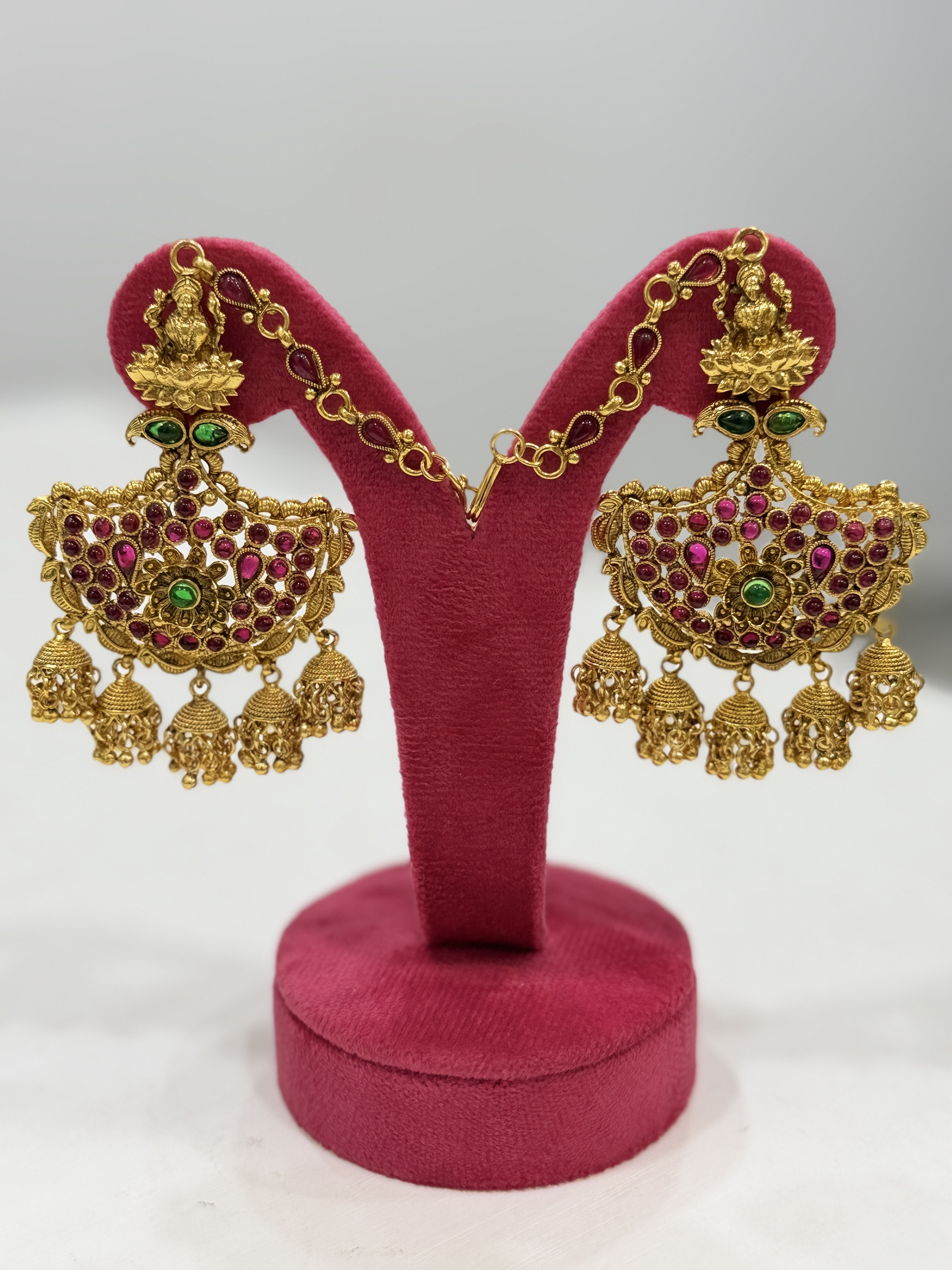 Trendy Jhumka set